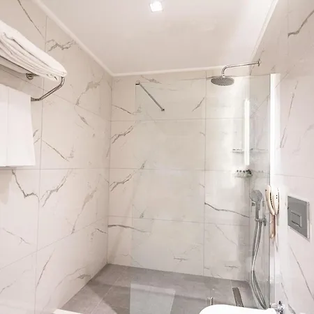 New Safir 公寓式酒店 4*