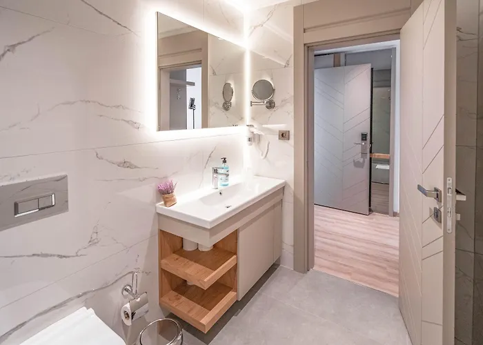 Lejlighedshotel New Safir 4*